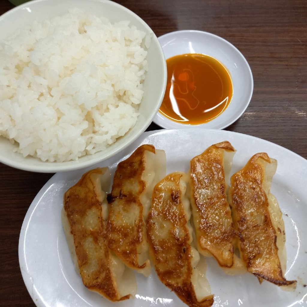 ユーザーが投稿した餃子定食の写真 - 実際訪問したユーザーが直接撮影して投稿した西野山中鳥井町ラーメン専門店来来亭 山科新十条店の写真