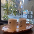 Cafe latte - 実際訪問したユーザーが直接撮影して投稿した雁金町スイーツEast42st NEW YORK BROWNIEの写真のメニュー情報