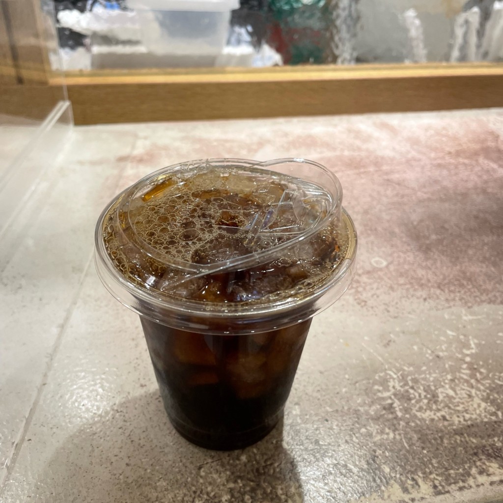 ユーザーが投稿したコーヒーの写真 - 実際訪問したユーザーが直接撮影して投稿した丸の内ベーカリーCurlys Croissant TOKYO BAKE STANDの写真