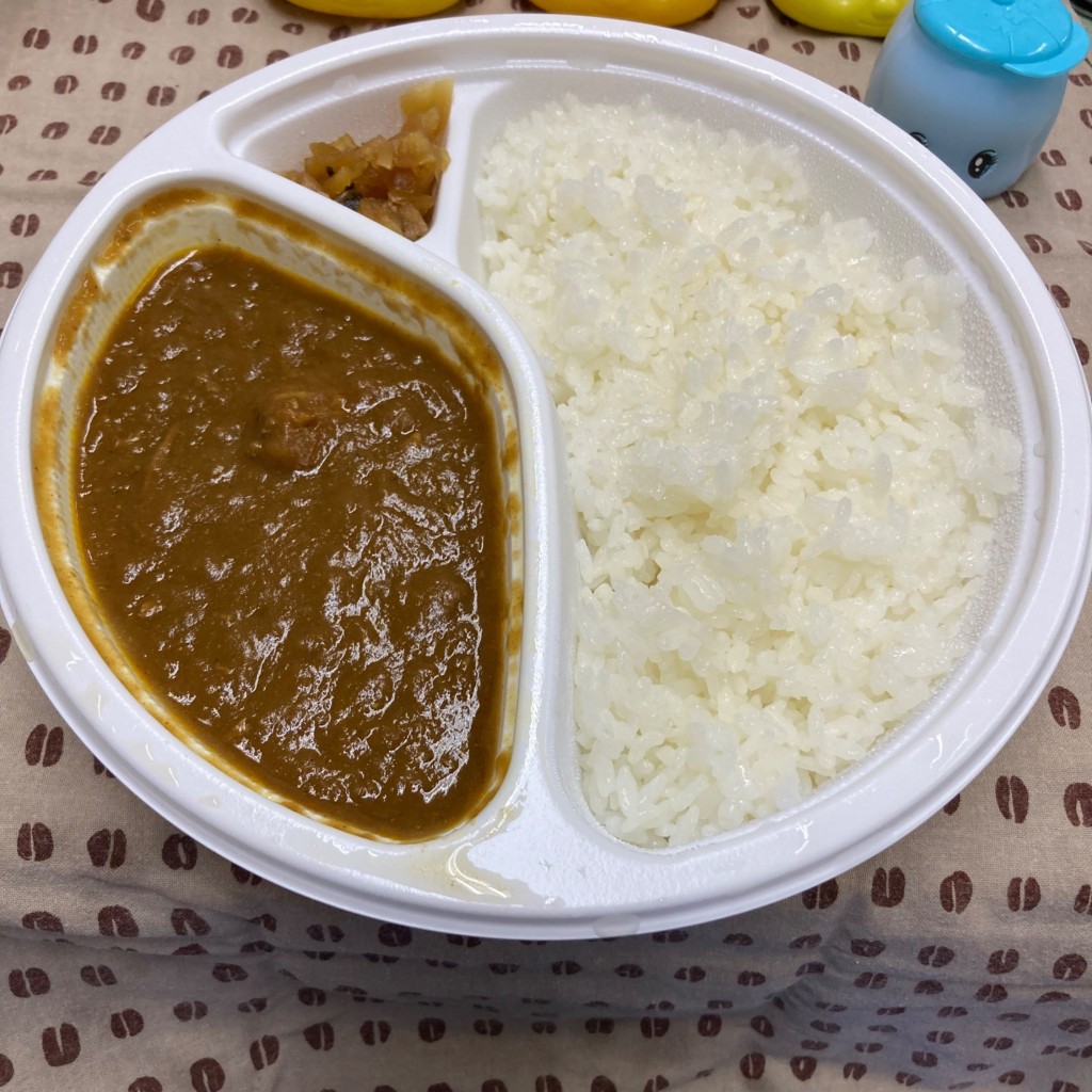 ユーザーが投稿したカレーライス 白の写真 - 実際訪問したユーザーが直接撮影して投稿した天神町弁当 / おにぎり健菜厨房 出雲店の写真