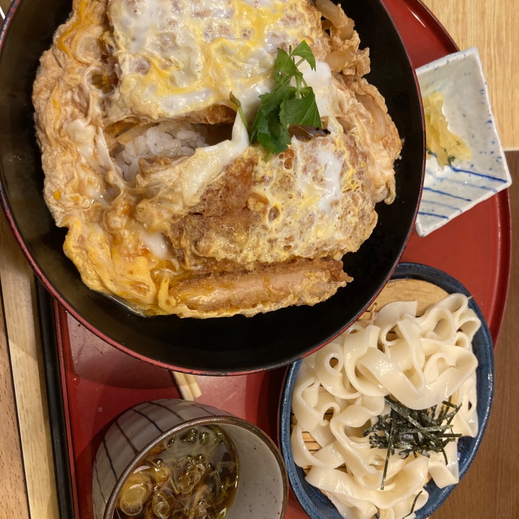 ユーザーが投稿したかつ丼と麺の写真 - 実際訪問したユーザーが直接撮影して投稿した司町和食 / 日本料理和食麺処サガミ 刈谷店の写真