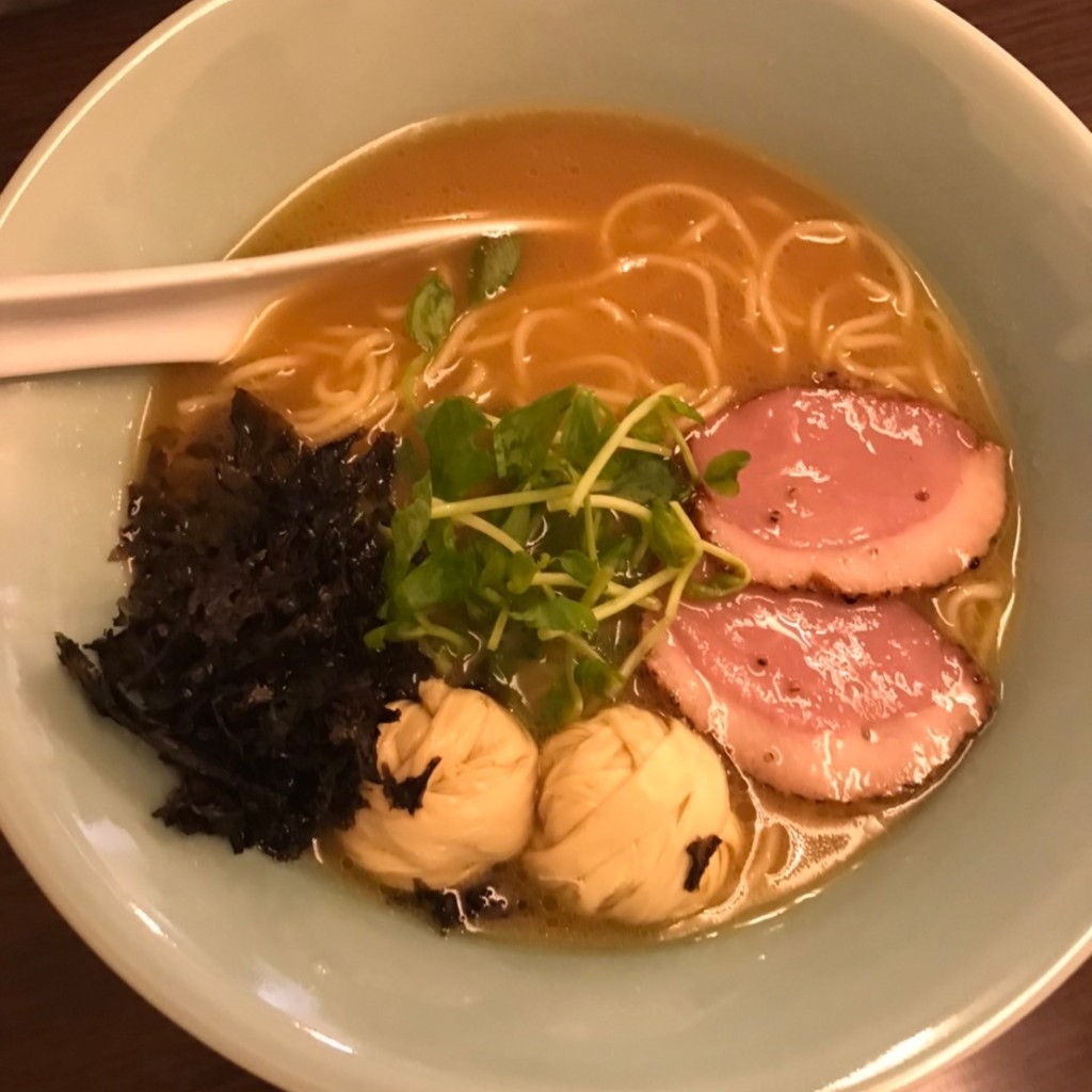 ユーザーが投稿した鶏白湯醤油ラーメンの写真 - 実際訪問したユーザーが直接撮影して投稿した中央ラーメン専門店麺州 竹中の写真