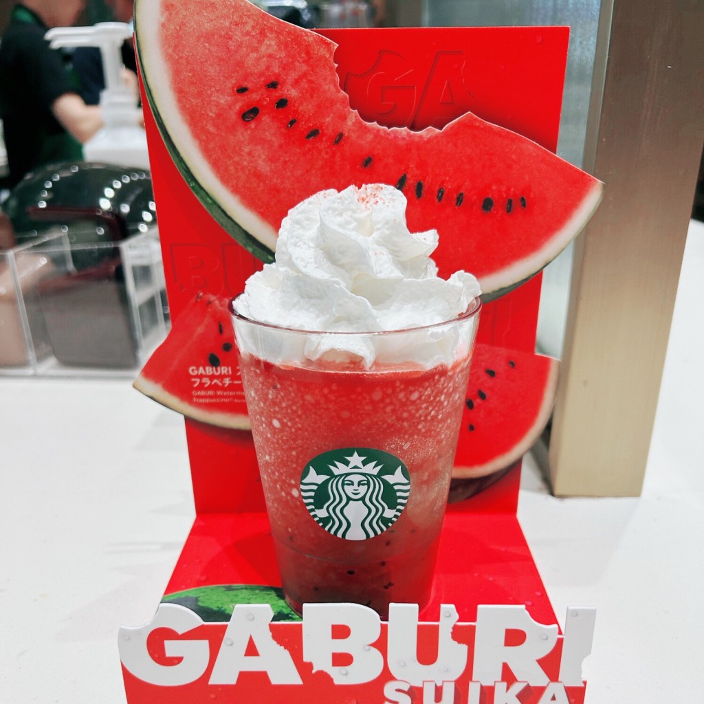 ユーザーが投稿したT GABURI スイカ フラペチーノの写真 - 実際訪問したユーザーが直接撮影して投稿した下三橋町カフェスターバックスコーヒー イオンモール大和郡山 中央コート店の写真