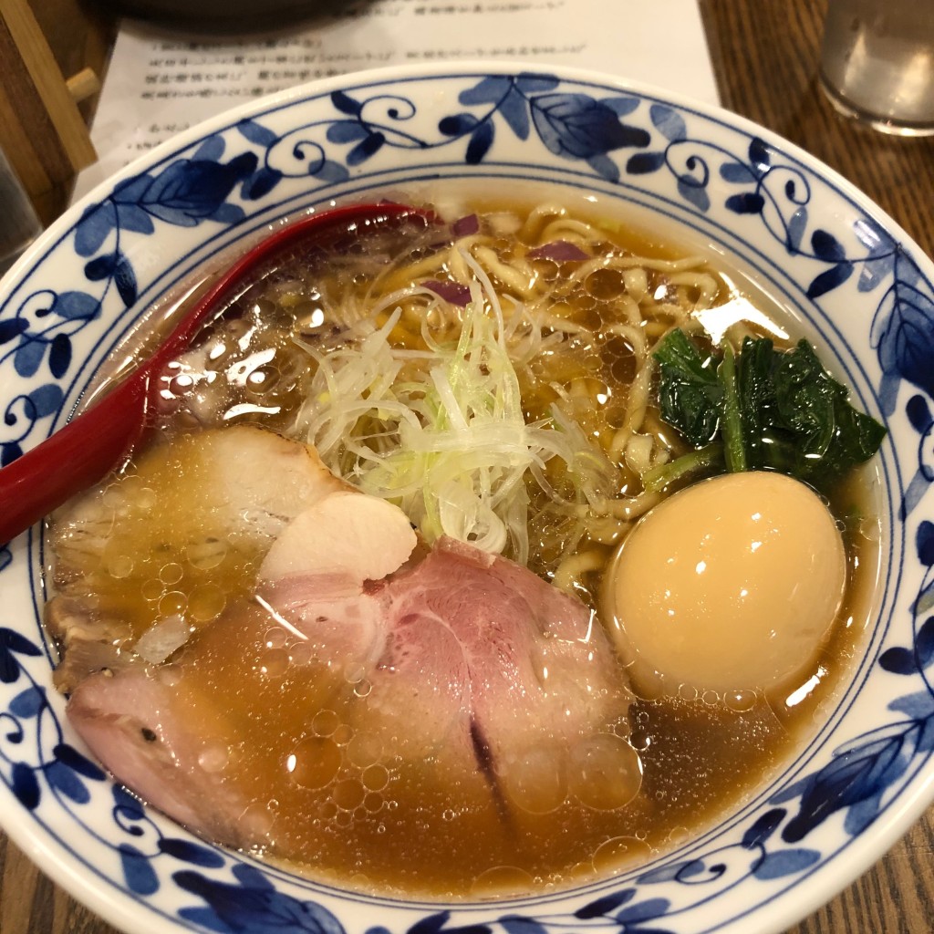 ユーザーが投稿した味玉醤油ラーメンの写真 - 実際訪問したユーザーが直接撮影して投稿した西新橋ラーメン専門店貝出汁らぁ麺 虎武の写真