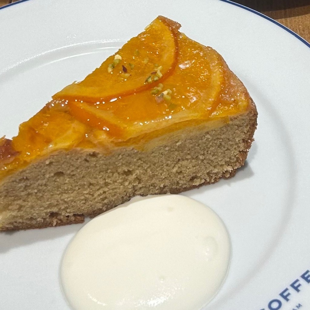 ユーザーが投稿したオレンジのアップサイドダウンケーキの写真 - 実際訪問したユーザーが直接撮影して投稿した高尾町カフェタカオ コーヒーの写真