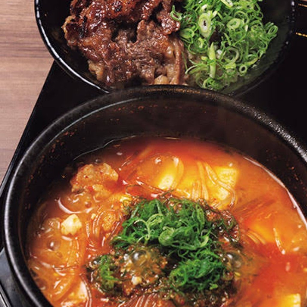 ユーザーが投稿したスン豆腐(海鮮)とミニカルビ丼の写真 - 実際訪問したユーザーが直接撮影して投稿した納楚韓国料理韓丼 八女店の写真