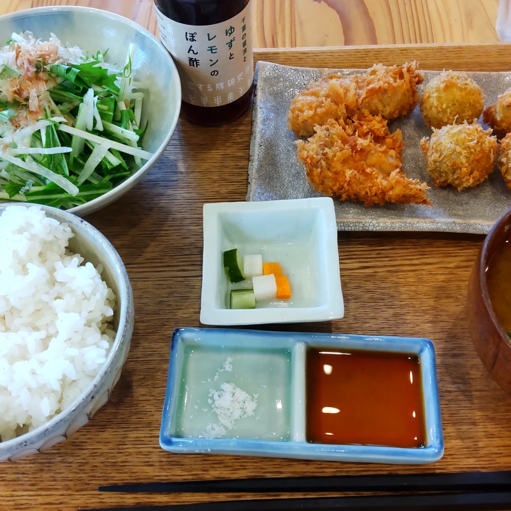 YuuuummmiiiAさんが投稿した代田定食屋のお店恋する豚研究所 コロッケカフェ/コイスルブタケンキュウジョ コロッケカフェの写真