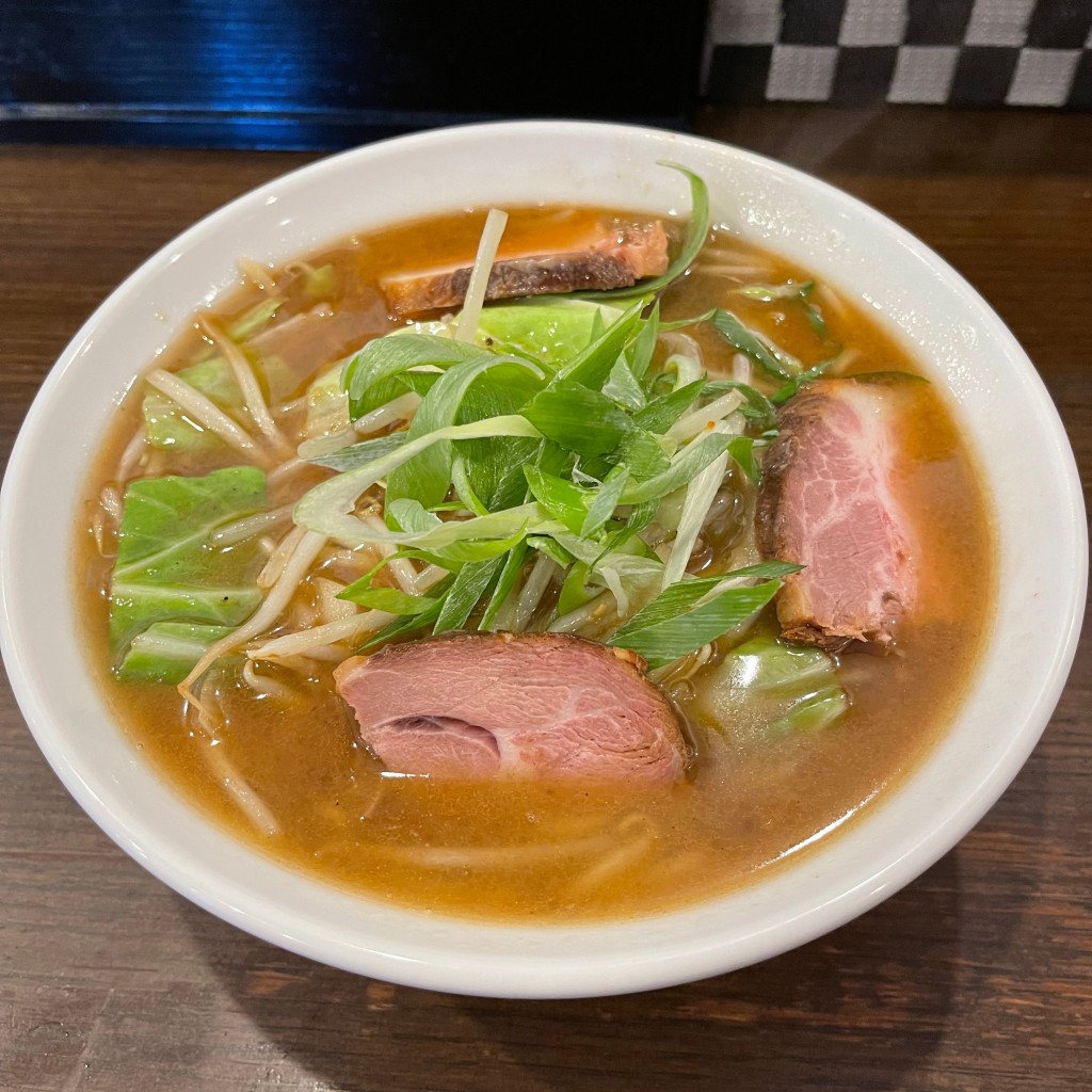 匿命係さんが投稿した西中島ラーメン / つけ麺のお店らぁめん じん 西中島店(IHARA店)/ラァメン ジン ニシナカジマテン イハラテンの写真