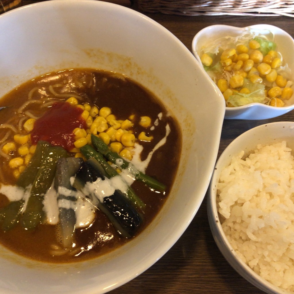 ユーザーが投稿したカレーラーメン(リッチ)Aセットの写真 - 実際訪問したユーザーが直接撮影して投稿した下庄ラーメン専門店華麺の写真