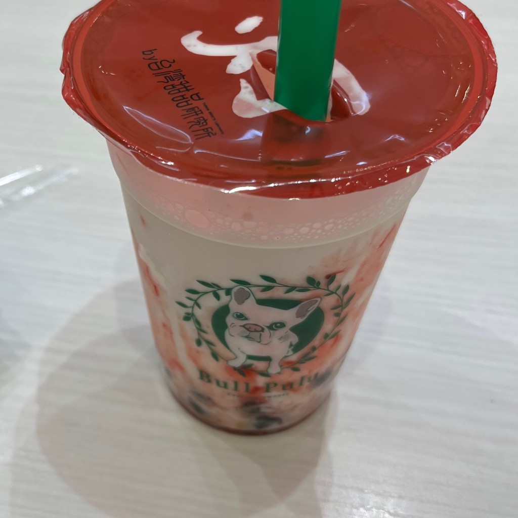 ユーザーが投稿した苺タイガーミルクの写真 - 実際訪問したユーザーが直接撮影して投稿した新丸子東カフェBull Pulu グランツリー武蔵小杉店の写真
