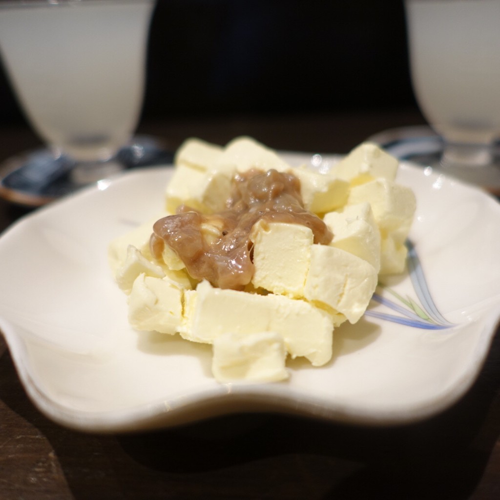 ユーザーが投稿したクリームチーズの酒盗のせの写真 - 実際訪問したユーザーが直接撮影して投稿した今町日本酒バー･日本酒専門店酒蔵BAR えんの写真