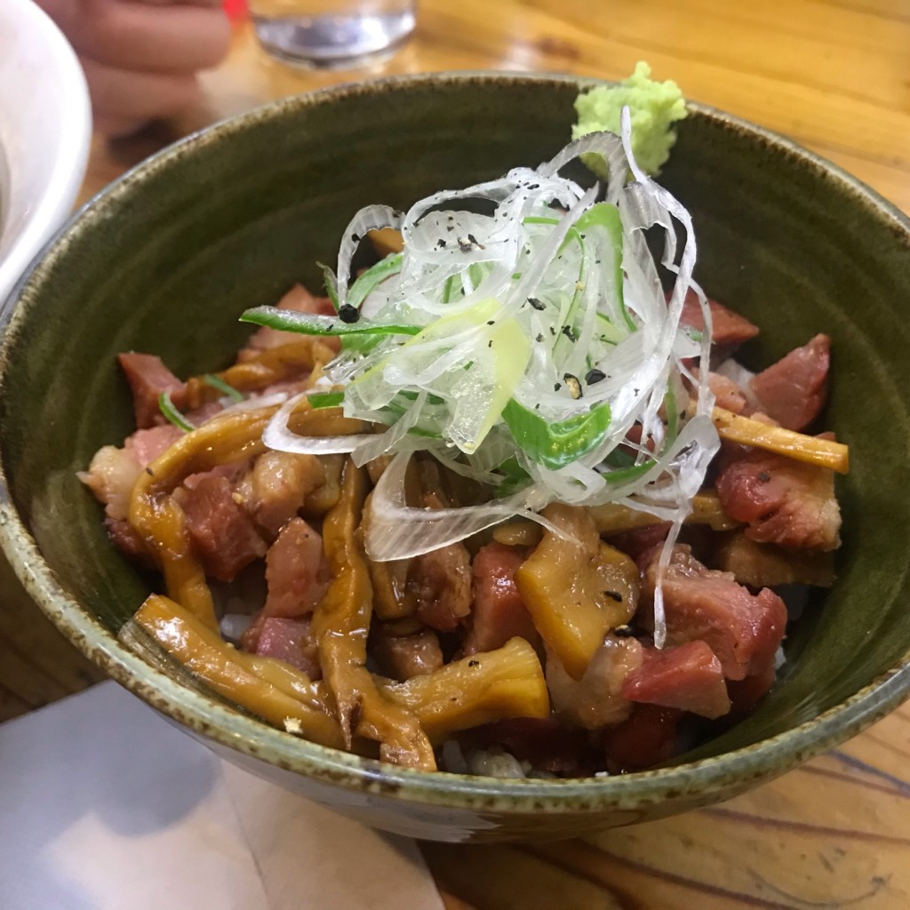 ユーザーが投稿した釜焼叉焼丼の写真 - 実際訪問したユーザーが直接撮影して投稿した富士見台ラーメン / つけ麺ヤマシロの写真