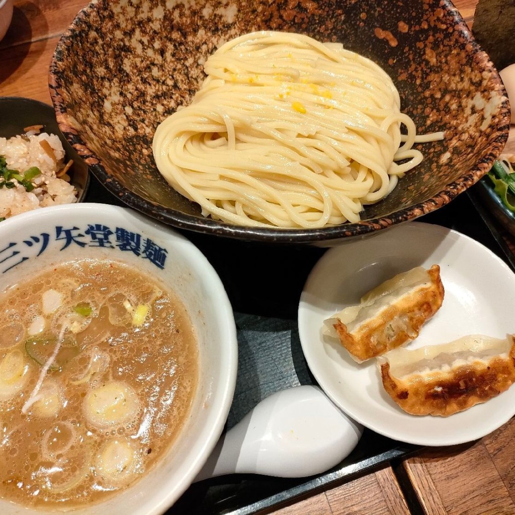 ふらわーさんさんが投稿したおおたかの森南ラーメン専門店のお店三ツ矢堂製麺 流山おおたかの森S.C店の写真