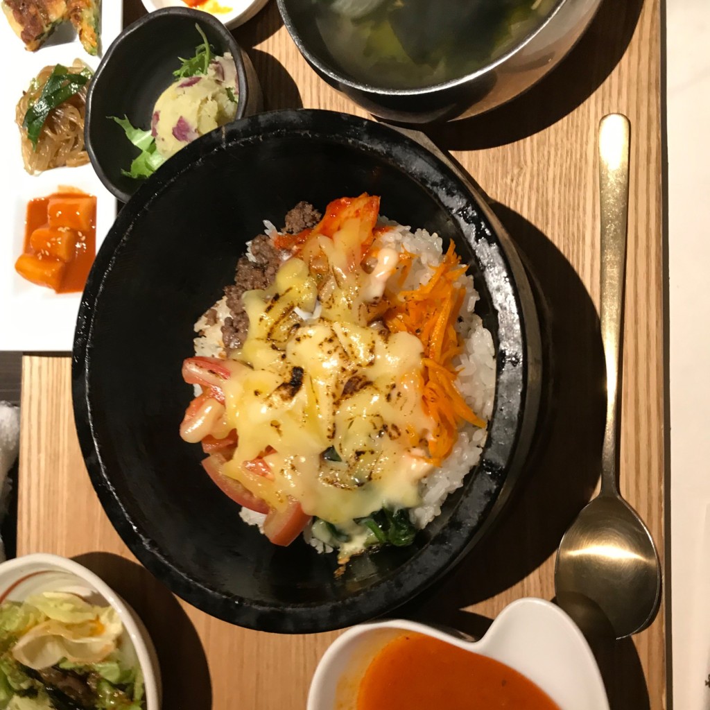 ユーザーが投稿したトマトチーズビビンバランチの写真 - 実際訪問したユーザーが直接撮影して投稿した中之島韓国料理わらいやの写真