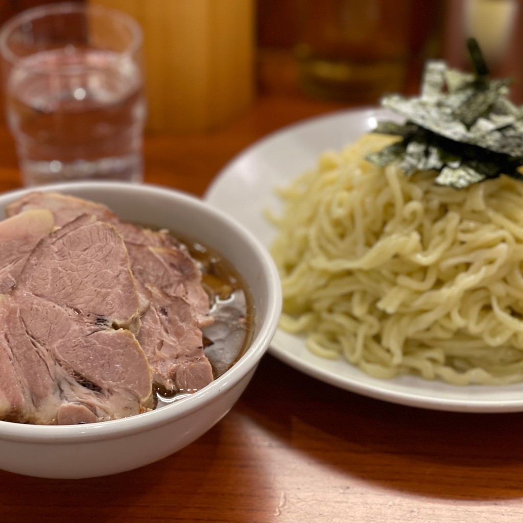 DaiKawaiさんが投稿した西新宿ラーメン / つけ麺のお店らあめん 満来/ラアメン マンライの写真