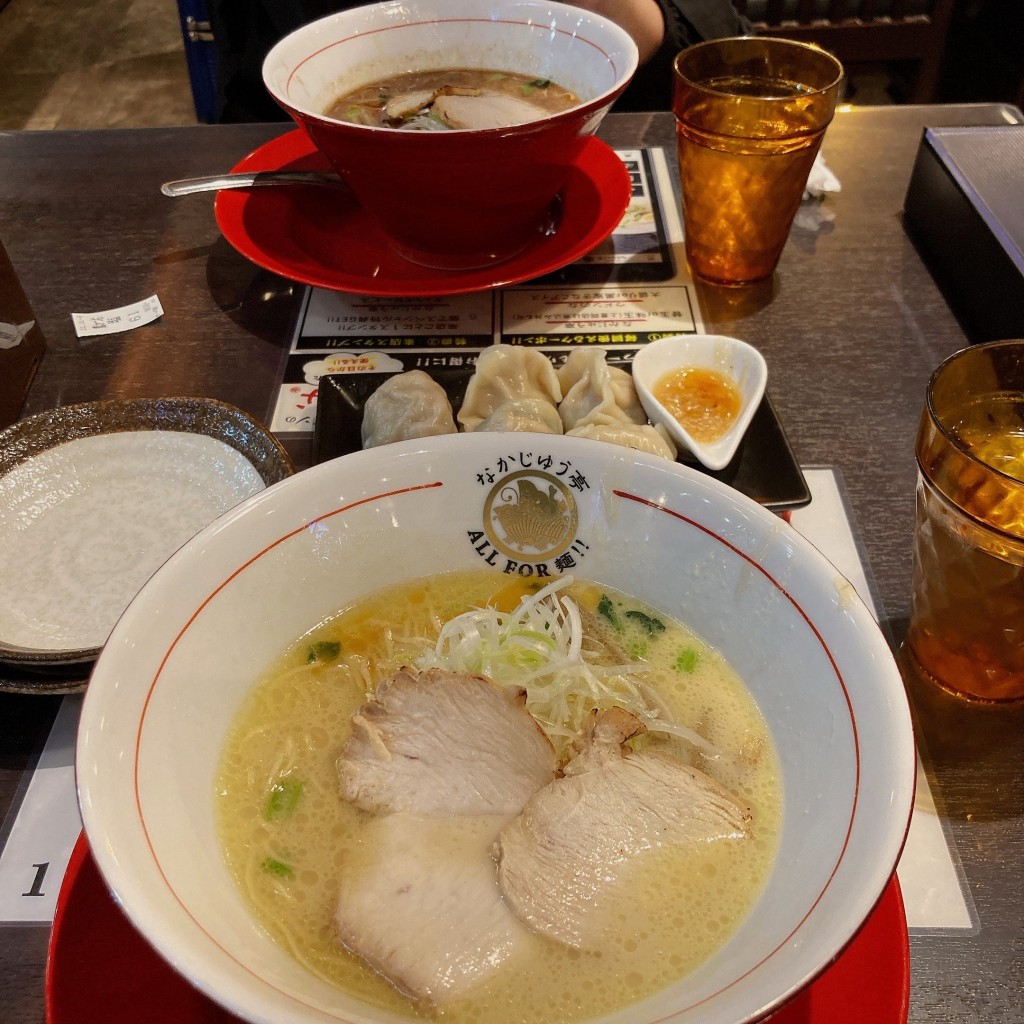 ユーザーが投稿した餃子とラーメンの写真 - 実際訪問したユーザーが直接撮影して投稿した八島町ラーメン / つけ麺なかじゅう亭 高崎オーパ店の写真