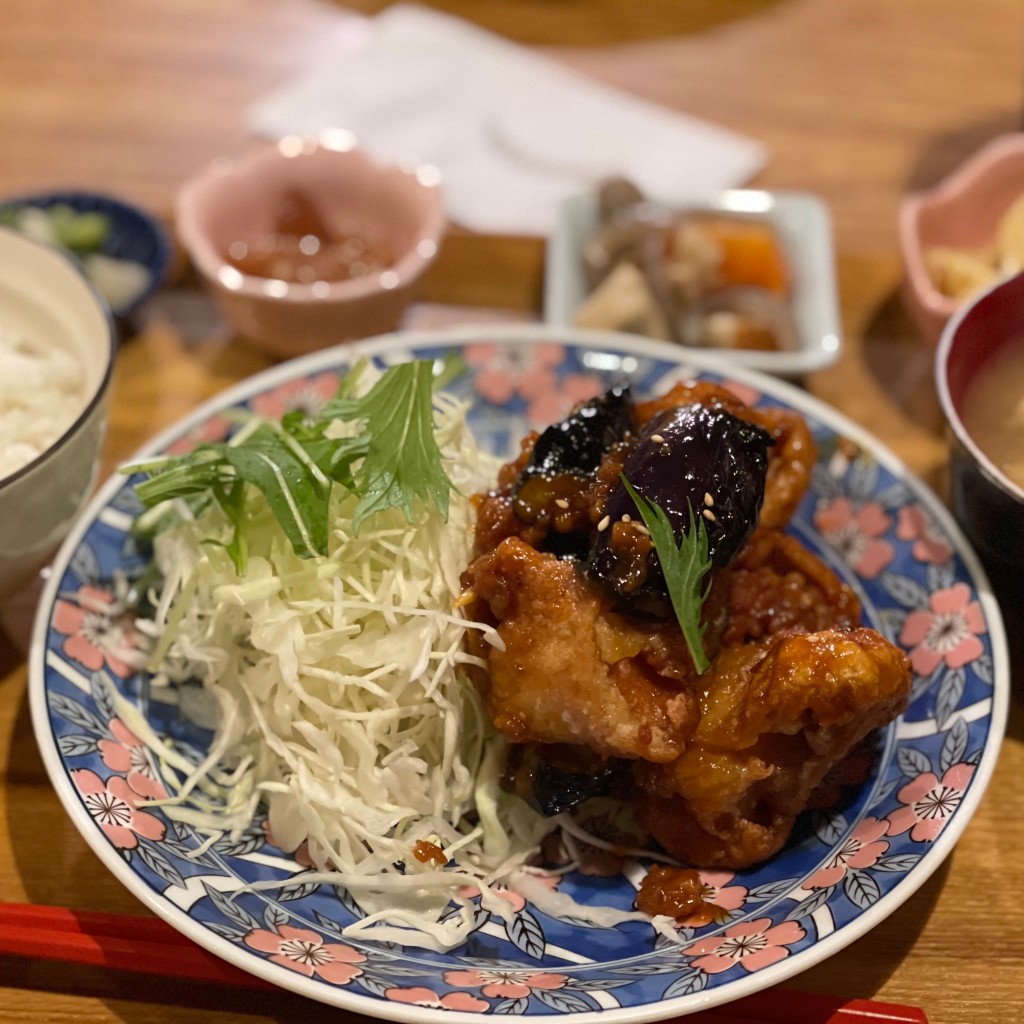 ユーザーが投稿した鶏と茄子の辛味噌定食の写真 - 実際訪問したユーザーが直接撮影して投稿した吉祥寺本町定食屋もがめ食堂の写真