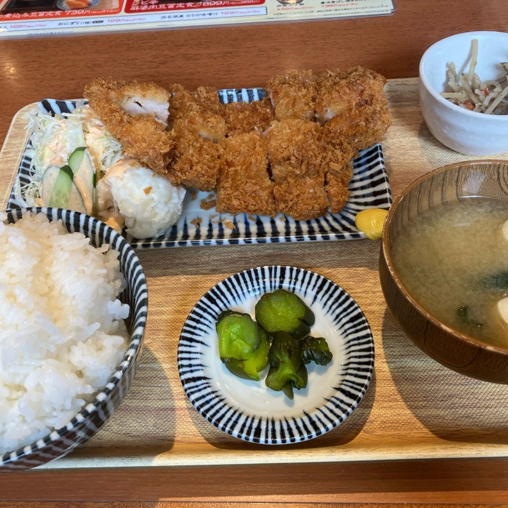 ユーザーが投稿したチキンカツ定食の写真 - 実際訪問したユーザーが直接撮影して投稿した亀戸居酒屋安べゑ 亀戸駅前店の写真