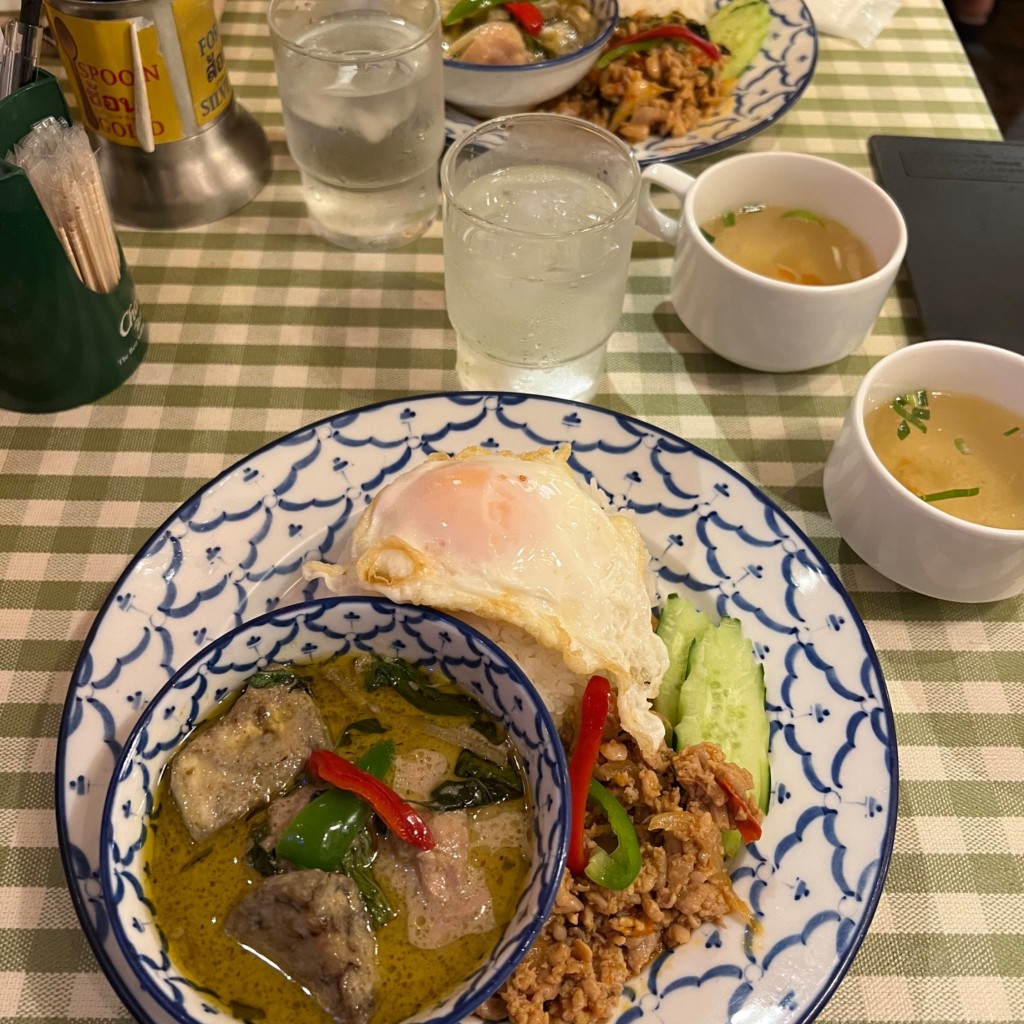 ユーザーが投稿したガパオライスの写真 - 実際訪問したユーザーが直接撮影して投稿した八重洲韓国料理サイアム オーキッド 八重洲地下街南口店の写真