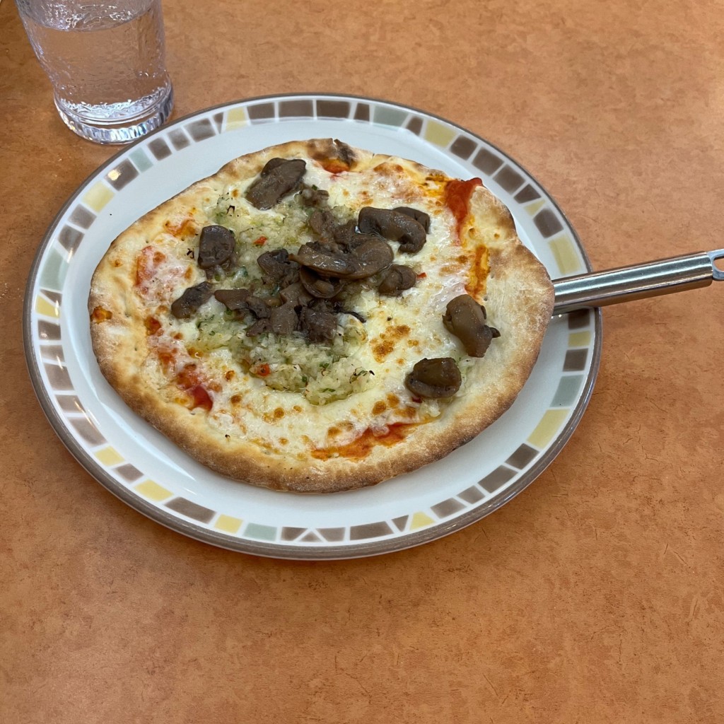 ユーザーが投稿した野菜ときのこのピザの写真 - 実際訪問したユーザーが直接撮影して投稿した舞多聞東イタリアンサイゼリヤ ブルメール舞多聞の写真