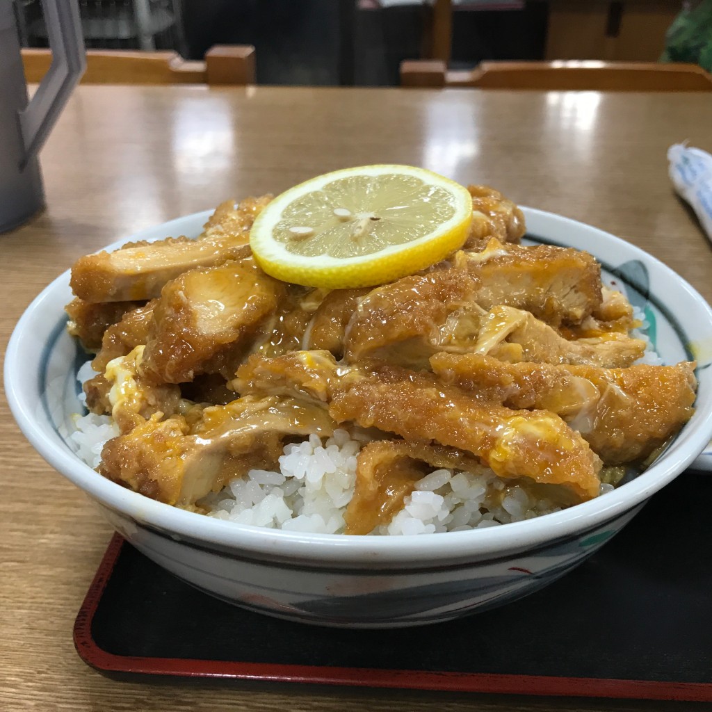 実際訪問したユーザーが直接撮影して投稿した三本松とんかつ東華ファミリー 日田店の写真