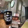 実際訪問したユーザーが直接撮影して投稿した新宿スイーツSALON BAKE & TEAの店舗内部の雰囲気写真