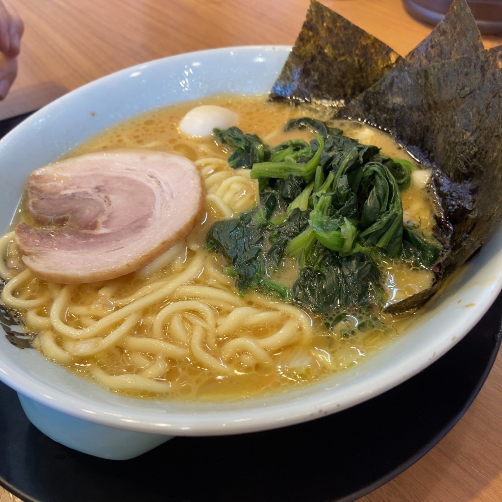 ユーザーが投稿したラーメン+肉汁餃子の写真 - 実際訪問したユーザーが直接撮影して投稿した弁天ラーメン専門店町田商店 草加店の写真