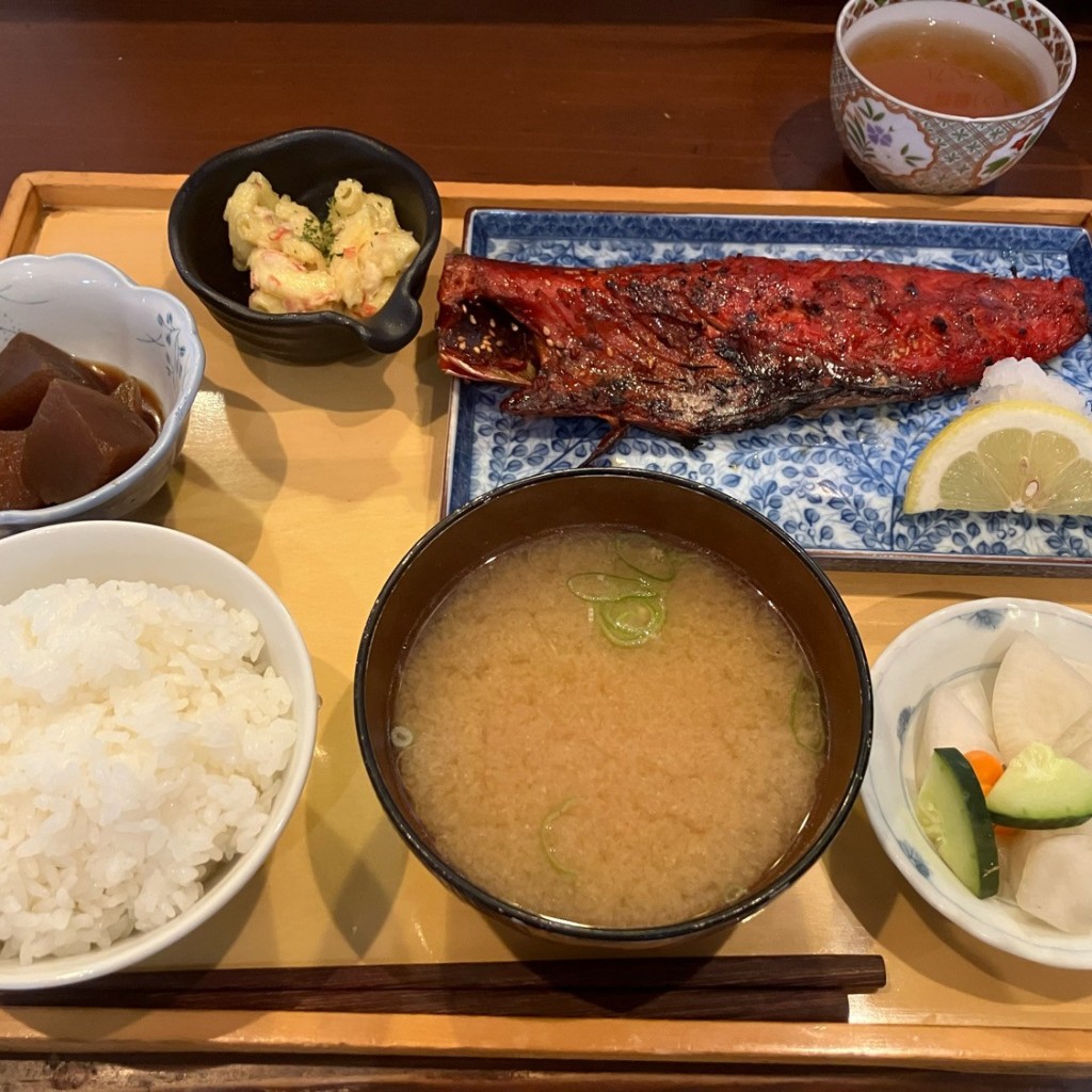 ユーザーが投稿した焼き魚定食(さばみりん干し)の写真 - 実際訪問したユーザーが直接撮影して投稿した登戸居酒屋つかさの写真