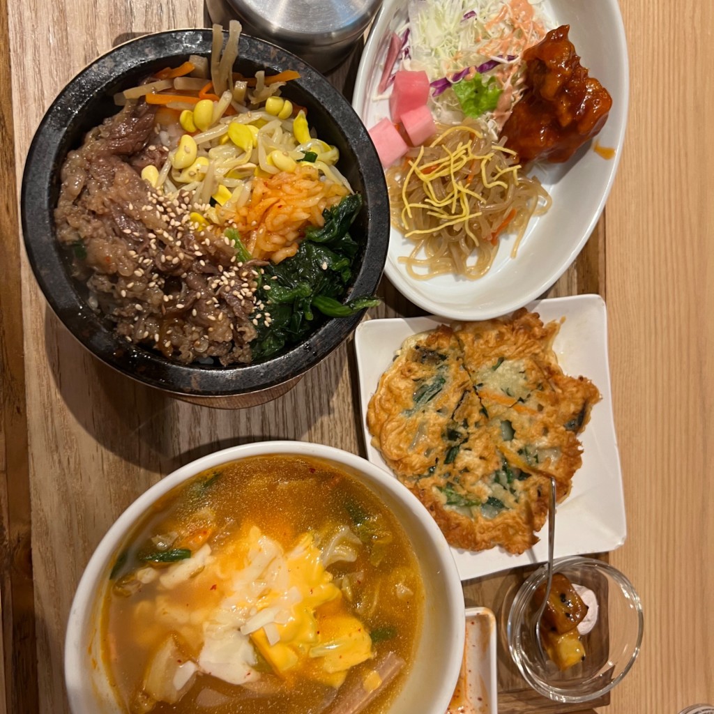 ユーザーが投稿したカルビ石+プデチゲの写真 - 実際訪問したユーザーが直接撮影して投稿した西新宿韓国料理韓美膳 ルミネ新宿LUMINE1の写真