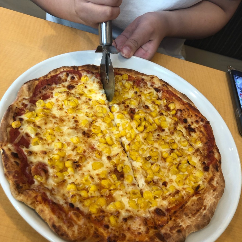 ユーザーが投稿したピザ (マヨコーン)の写真 - 実際訪問したユーザーが直接撮影して投稿した蔵持町原出ファミリーレストランガスト 名張店の写真