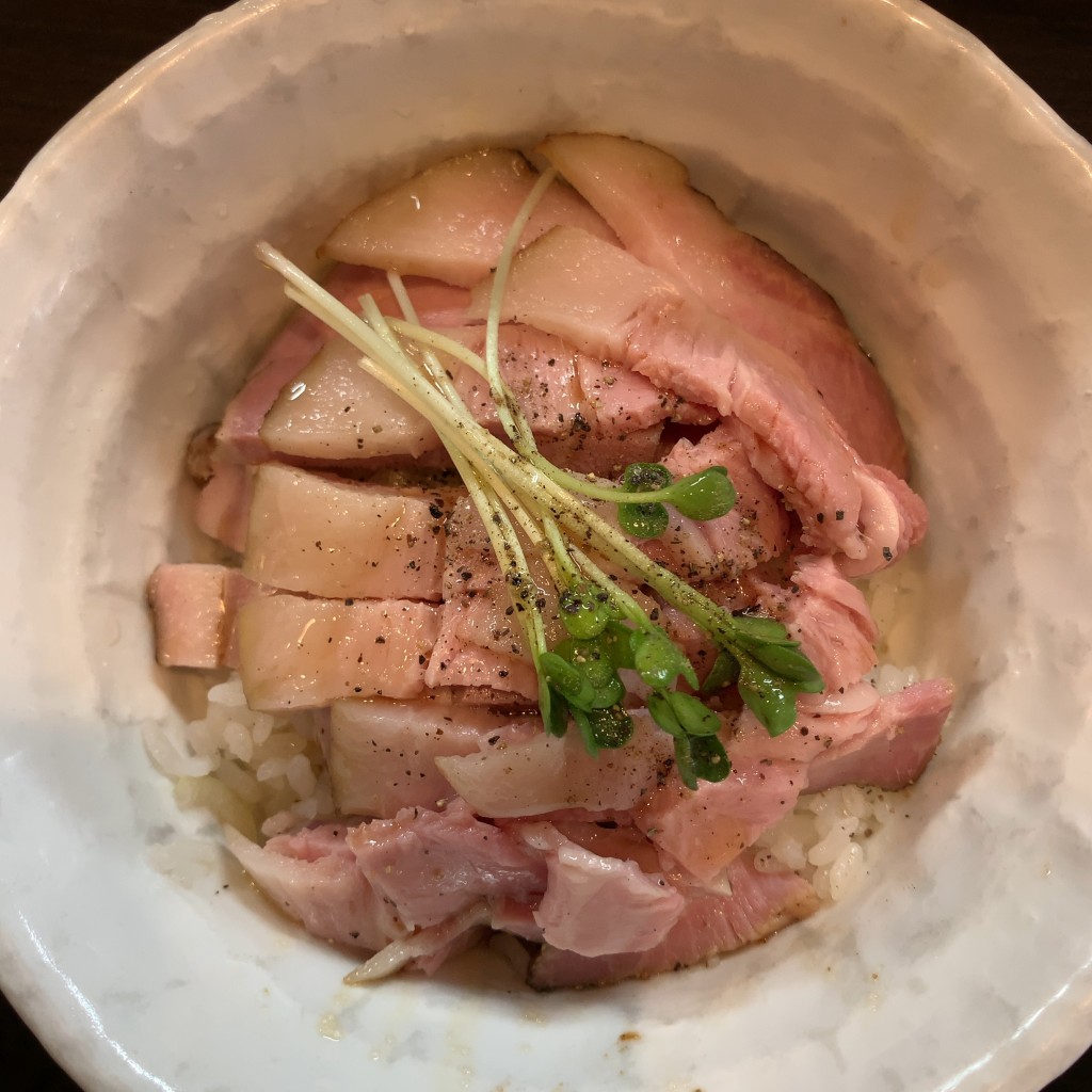 ユーザーが投稿したネギ塩豚丼の写真 - 実際訪問したユーザーが直接撮影して投稿した赤羽ラーメン専門店麺処 夏海の写真