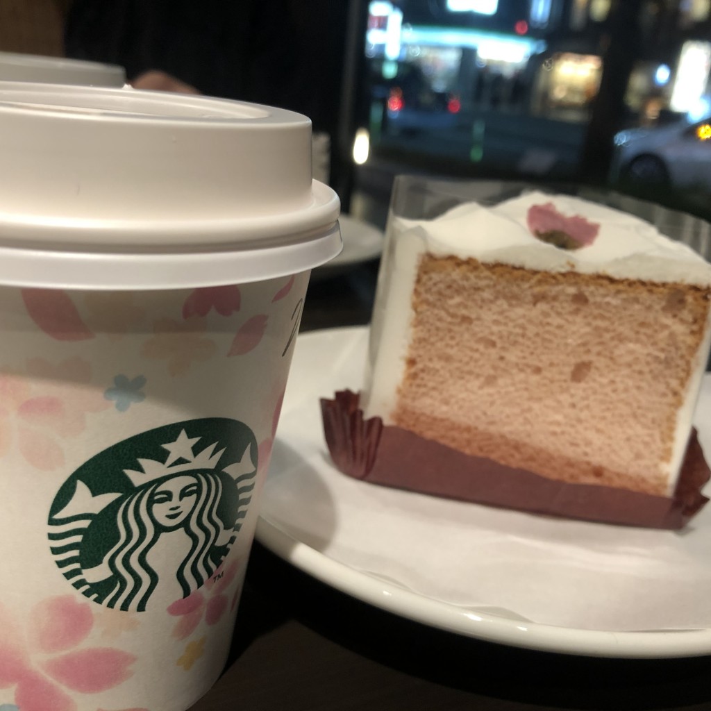 七草さんが投稿した東塩小路町カフェのお店スターバックスコーヒー 京都タワー サンド店/Starbucks Coffeeの写真