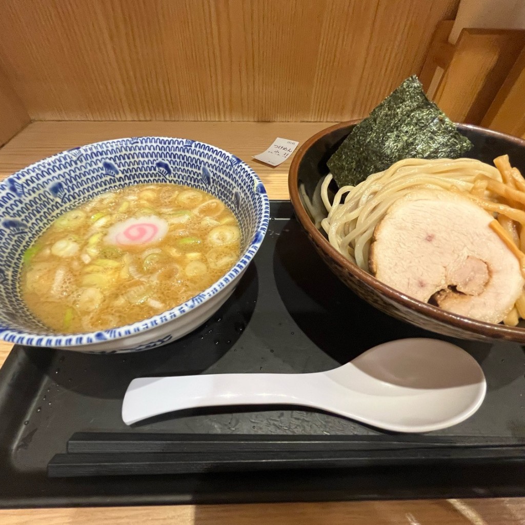 s2hnさんが投稿した神田駿河台つけ麺専門店のお店舎鈴 御茶ノ水ソラシティ店/しゃりんおちゃのみずそらしてぃてんの写真