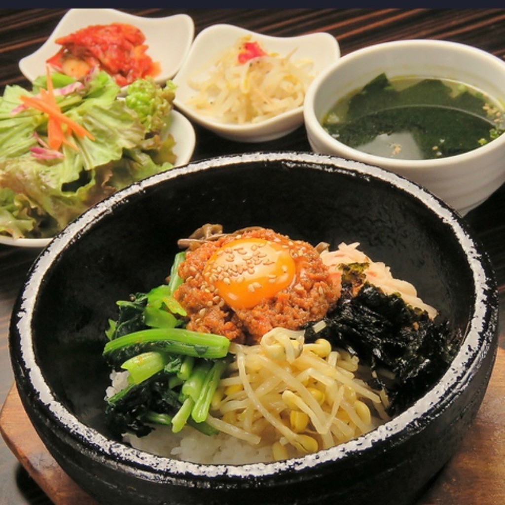 ユーザーが投稿した石焼ビビンバ定食の写真 - 実際訪問したユーザーが直接撮影して投稿した栄韓国料理KollaBo 栄店の写真
