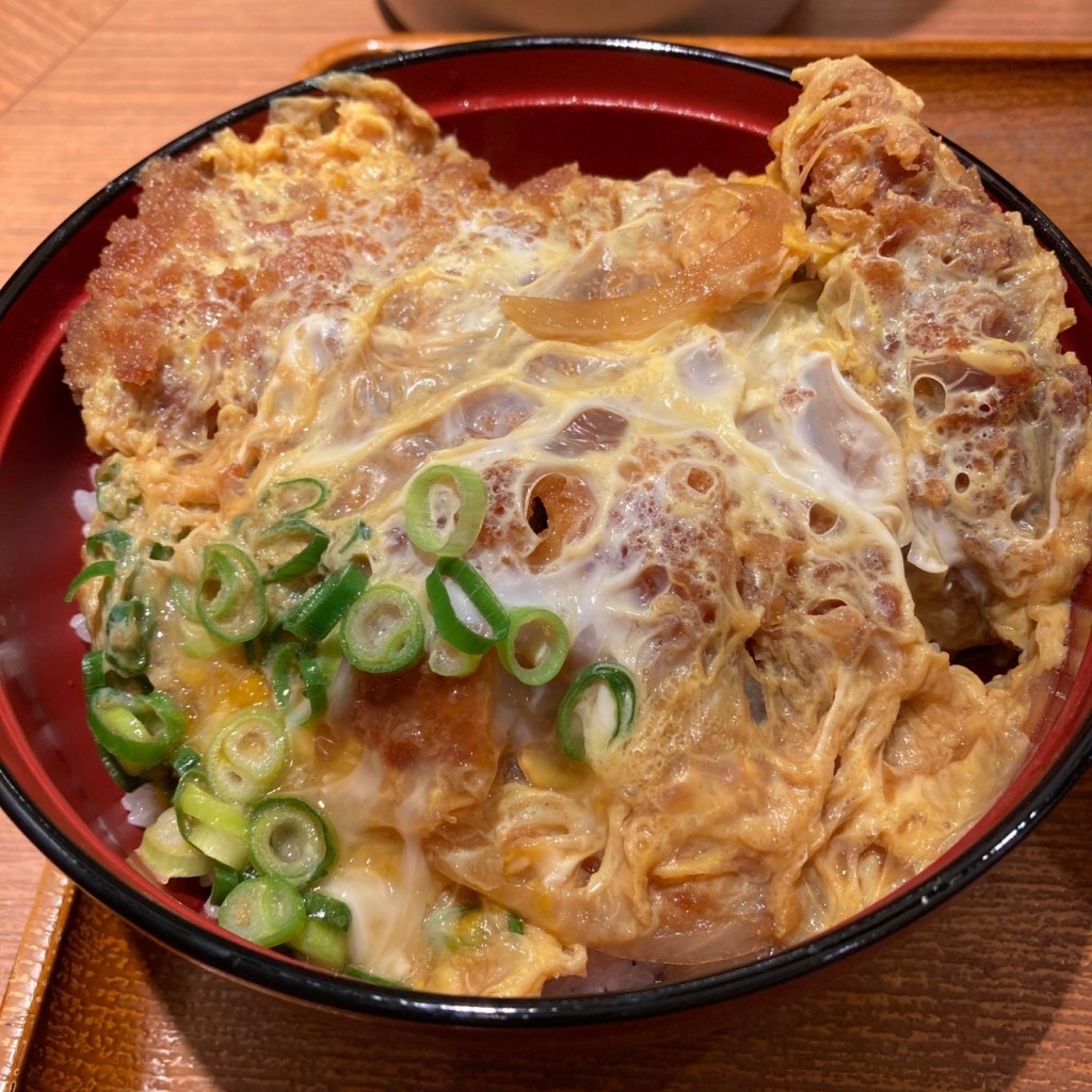 ユーザーが投稿したかつ丼(セット)の写真 - 実際訪問したユーザーが直接撮影して投稿した梅田丼もの祭太鼓 大阪駅前第ニビル店の写真