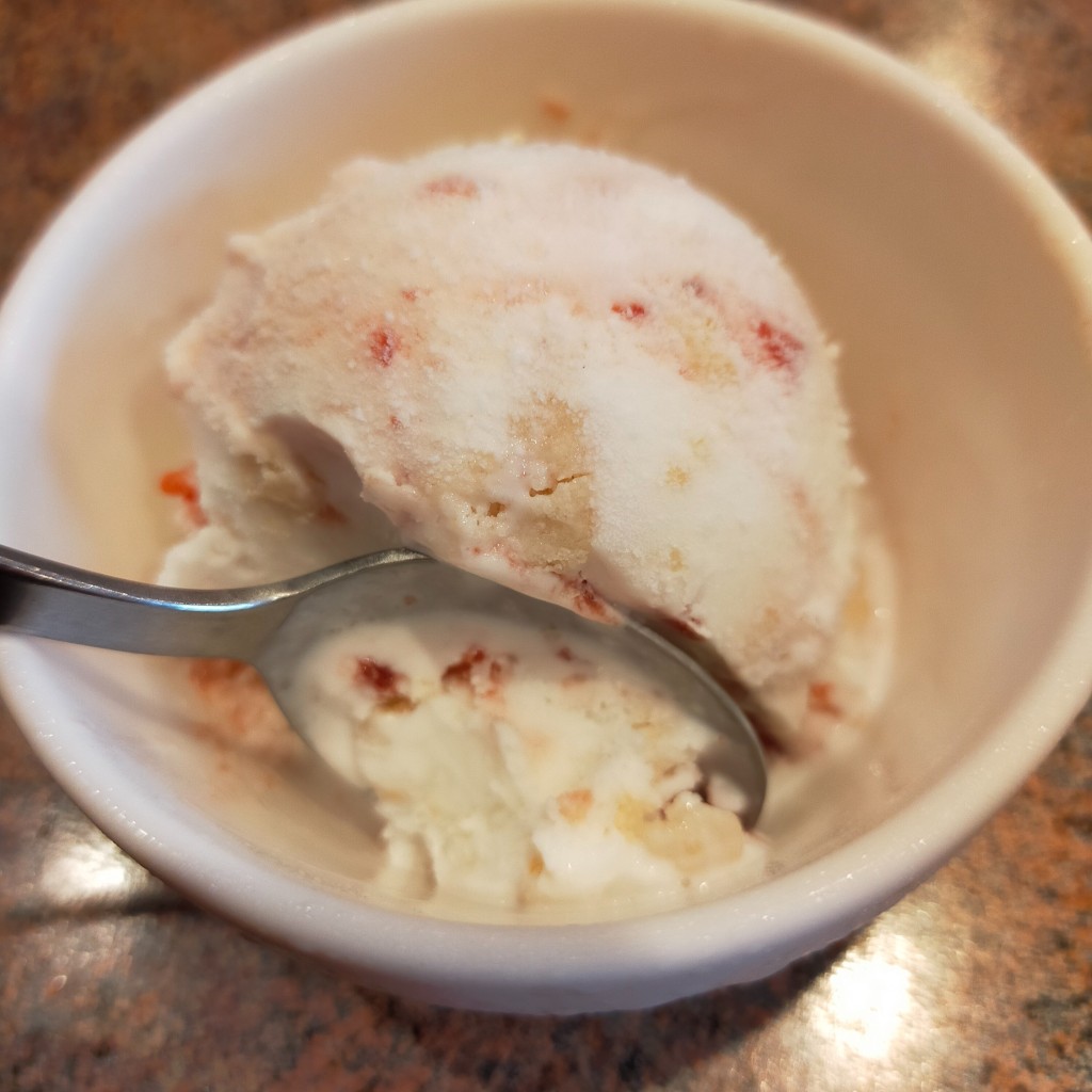 ユーザーが投稿した鶏唐揚げ お楽しみアイスの写真 - 実際訪問したユーザーが直接撮影して投稿した高林北町焼肉安楽亭 太田高林店の写真
