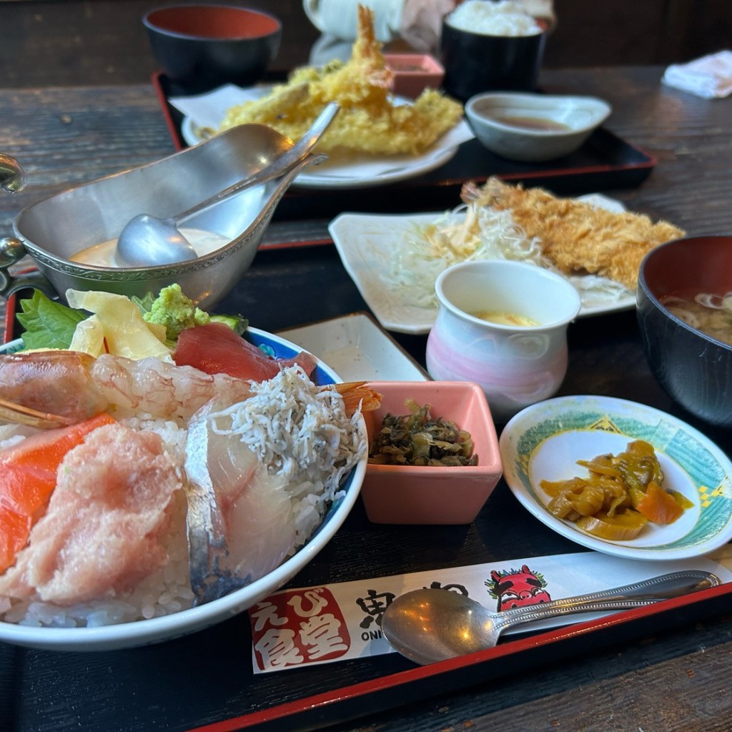 ユーザーが投稿した海鮮丼の写真 - 実際訪問したユーザーが直接撮影して投稿した岡宮魚介 / 海鮮料理鬼が島 本店の写真