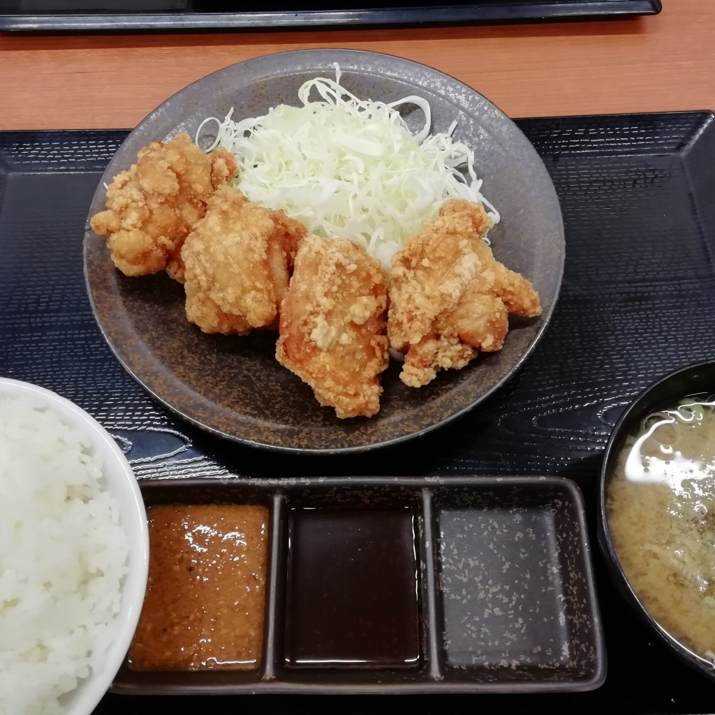 ユーザーが投稿したからやま定食(梅)の写真 - 実際訪問したユーザーが直接撮影して投稿した上田からあげからやま 日野店の写真