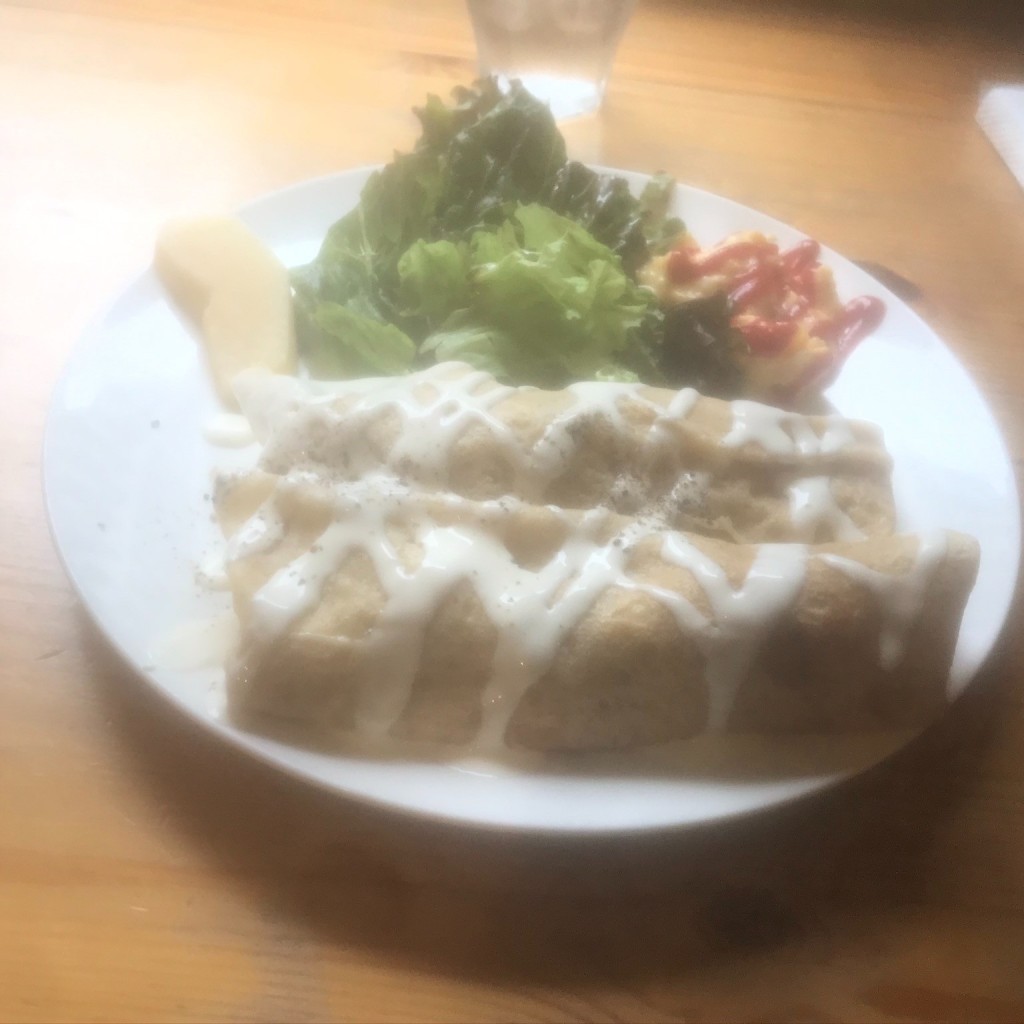 ユーザーが投稿したお食事クレープの写真 - 実際訪問したユーザーが直接撮影して投稿した西早稲田カフェフロム・ハンド・トゥ・マウスの写真