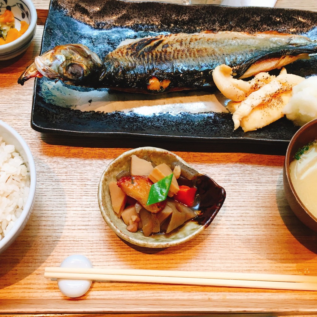 ユーザーが投稿したLunch-焼き魚定食の写真 - 実際訪問したユーザーが直接撮影して投稿した代々木居酒屋赤坂うまや 新宿の写真