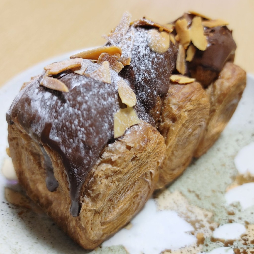 ユーザーが投稿したチョコレートクロワッサンの写真 - 実際訪問したユーザーが直接撮影して投稿した横江町土地区画整理事業施工地区内ベーカリー学生のパン屋さん イオンモール白山の写真
