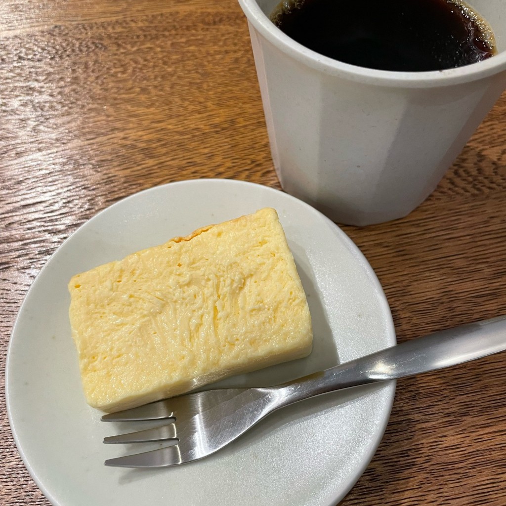 ユーザーが投稿したアカシア蜂蜜のチーズテリーヌの写真 - 実際訪問したユーザーが直接撮影して投稿した鹿骨カフェMAMEBACO COFFEE TOKYO RI・CHI・Aの写真
