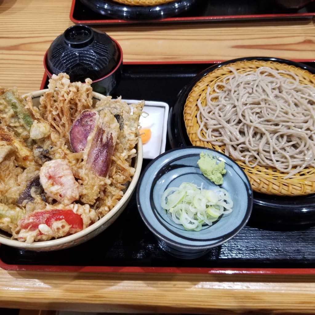 ユーザーが投稿した野菜天丼セットの写真 - 実際訪問したユーザーが直接撮影して投稿した本町そばそば茶屋 正庵 小田原の写真