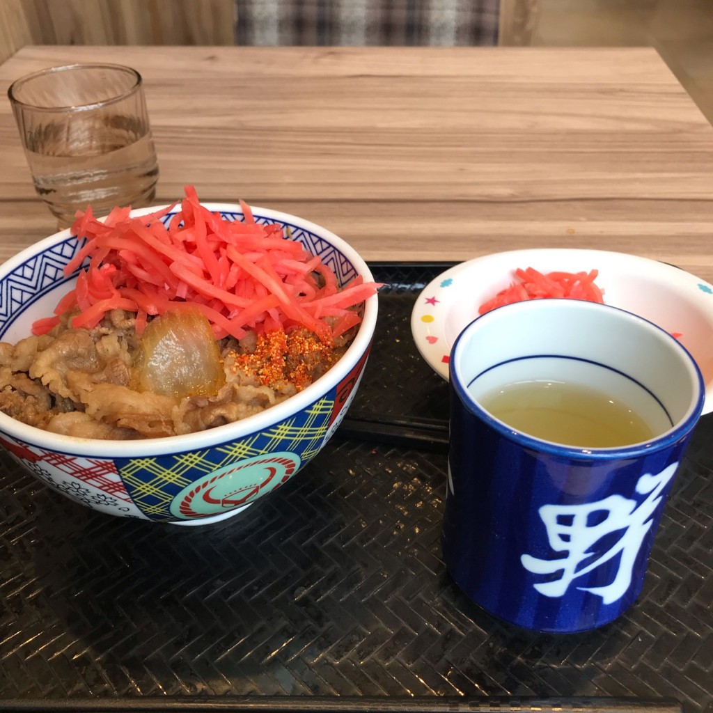 ヒロabcxyzさんが投稿した栄生牛丼のお店吉野家 栄生店/ヨシノヤ サコウテンの写真