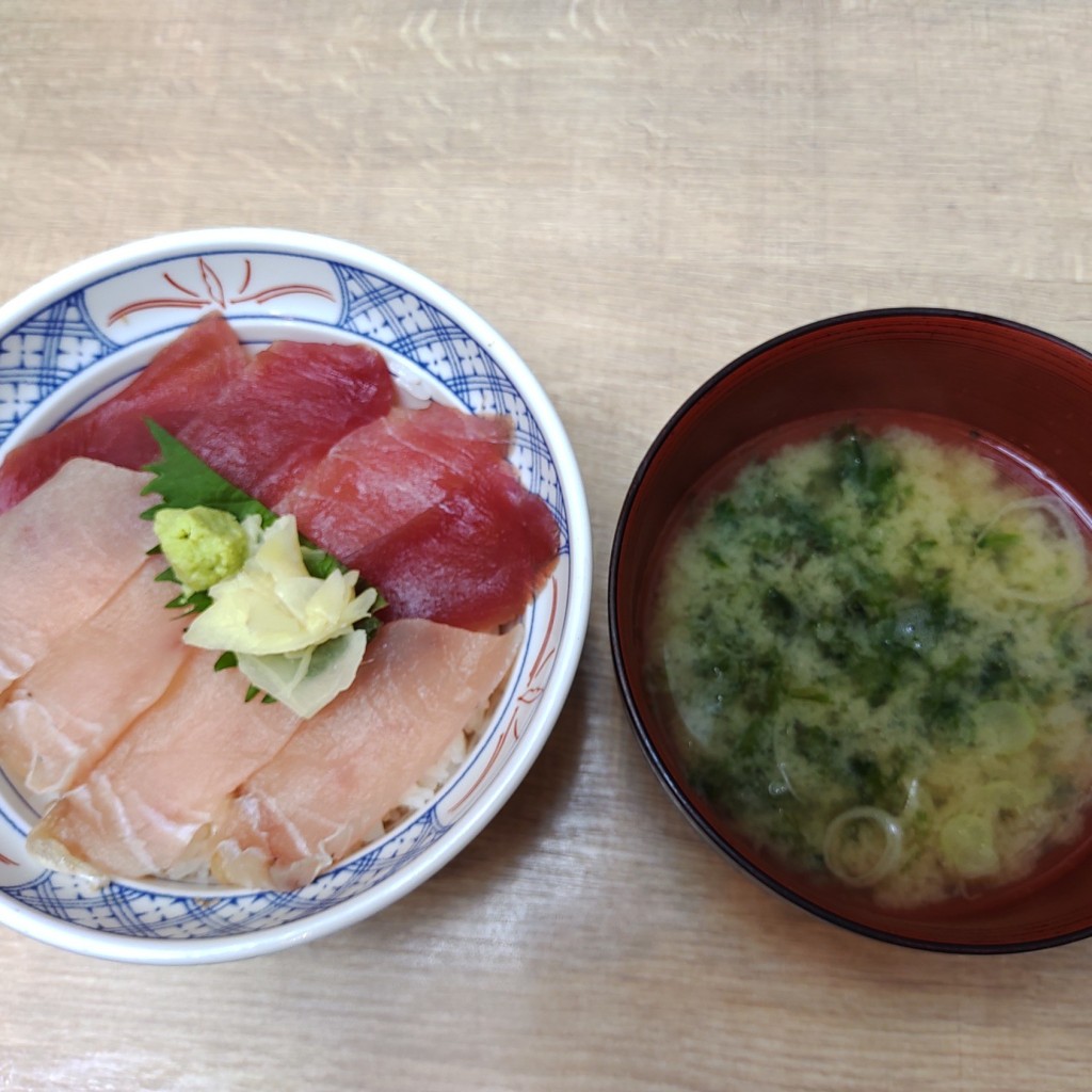 ユーザーが投稿したLunchまぐろ2色丼の写真 - 実際訪問したユーザーが直接撮影して投稿した上川端町居酒屋磯丸水産 中洲川端店の写真