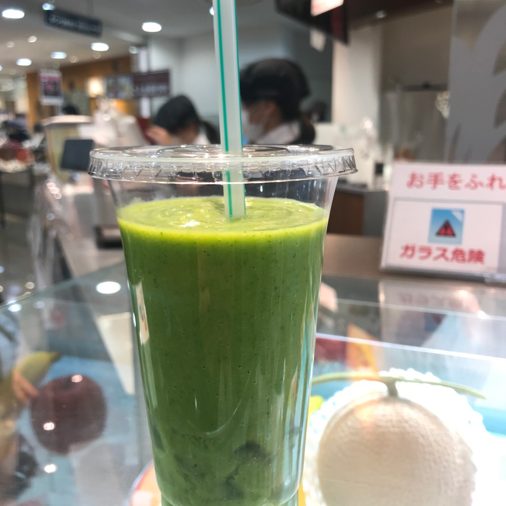 ユーザーが投稿した小松菜とアボガドの写真 - 実際訪問したユーザーが直接撮影して投稿した難波スイーツザ・カエン 高島屋大阪店の写真