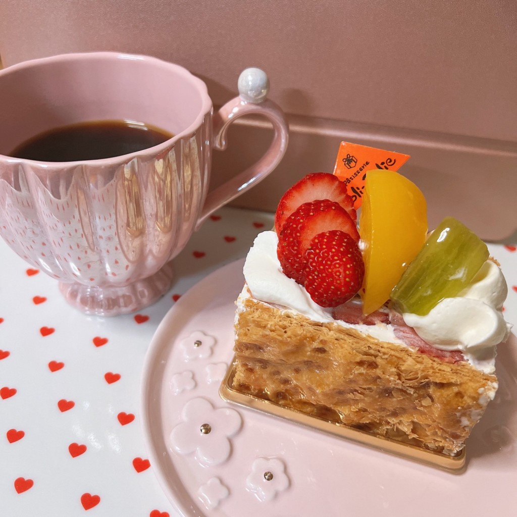 コ哀ちゃんさんが投稿した新井田町ケーキのお店パティスリー ジョリジョリー/patisserie joli-jolieの写真