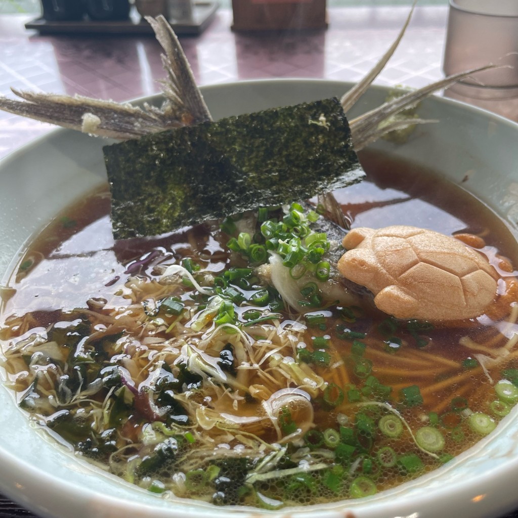 ユーザーが投稿した飛魚ラーメンの写真 - 実際訪問したユーザーが直接撮影して投稿した宮之浦郷土料理屋久島観光センター・屋久島ギャラリーレストの写真