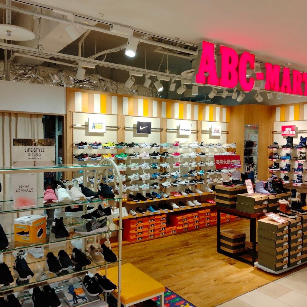 実際訪問したユーザーが直接撮影して投稿した南一条西靴店ABCマート 札幌パルコ店の写真