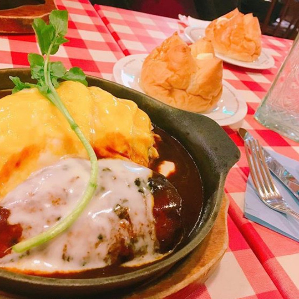 ユーザーが投稿したオムライスの写真 - 実際訪問したユーザーが直接撮影して投稿した西新宿洋食ラケル 新宿西口店の写真